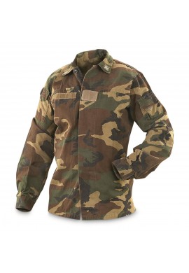 SOBRECAMISA ORIGINAL USADA POR EL  EJÉRCITO ITALIANO MODELO CAMUFLAJE BOSCOSO WOODLAND