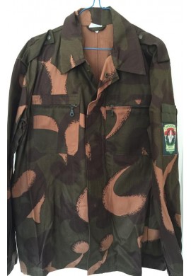 SOBRECAMISA ORIGINAL UTILIZADA POR EL EJÉRCITO DE HUNGRÍA MODELO CAMUFLAJE USADA EN LOS 80/90